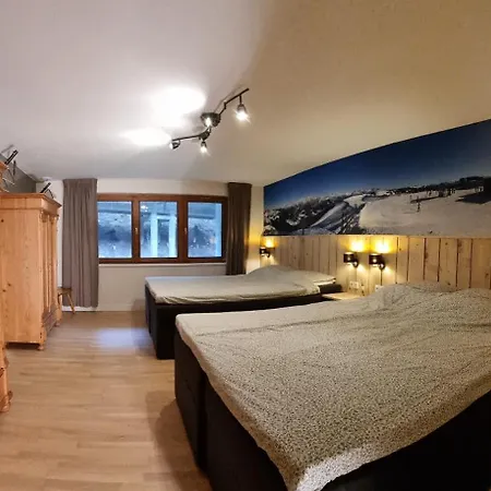 Alpin Haus クレスターレ・アム・アールベルク